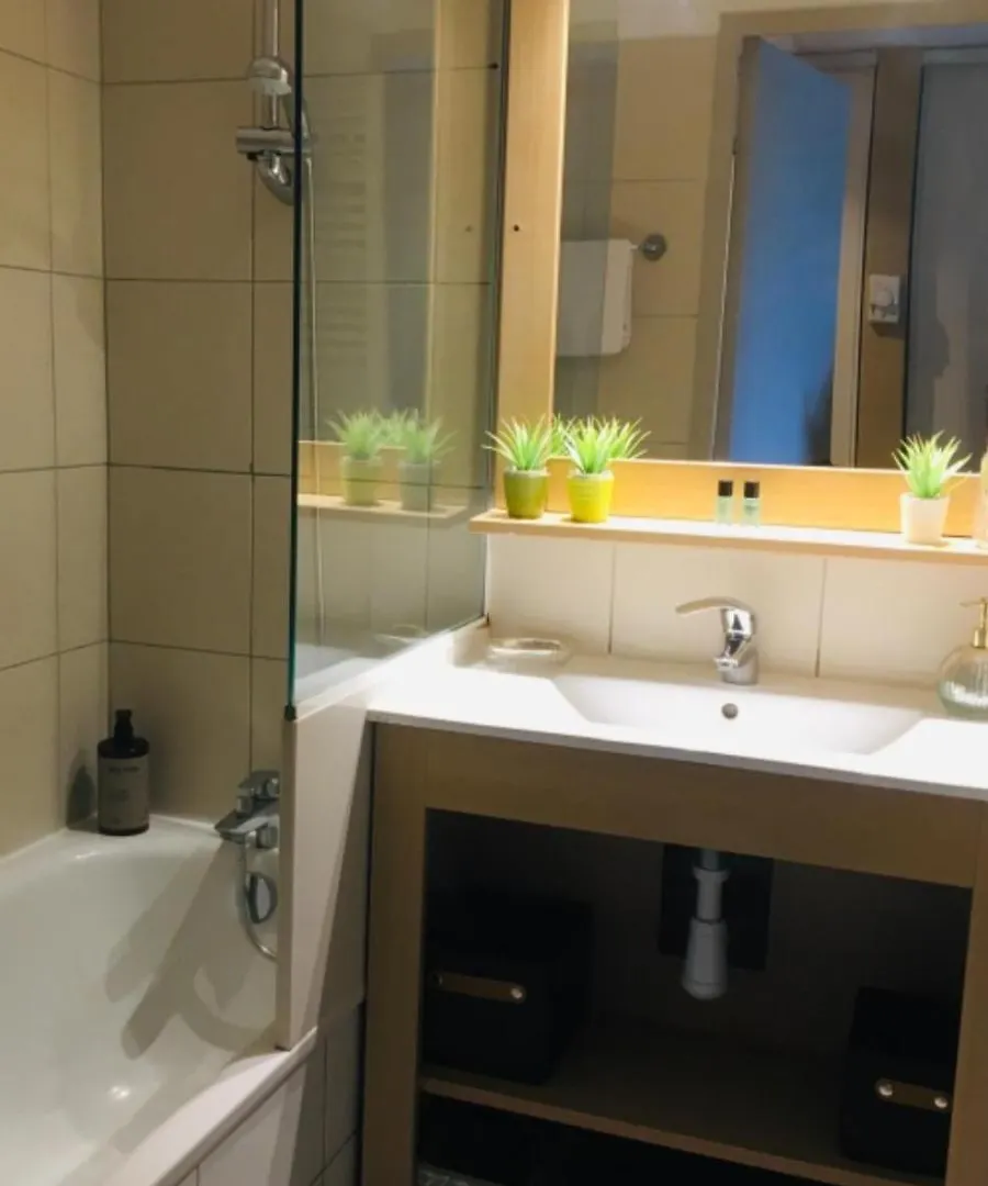 Апарт-отель Bord De Mer! Studio Terrasse ,Prado Plage Марсель