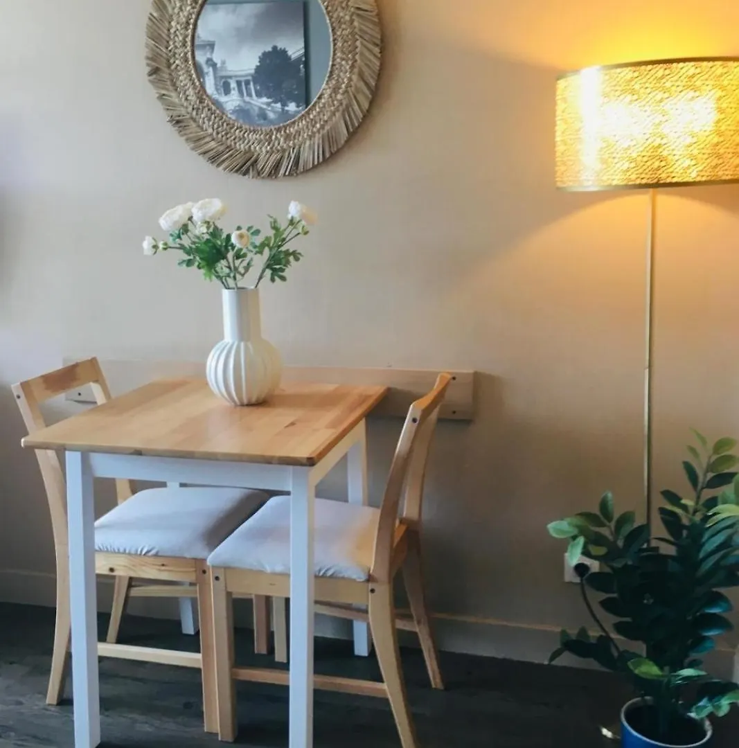 Апарт-отель Bord De Mer! Studio Terrasse ,Prado Plage Марсель