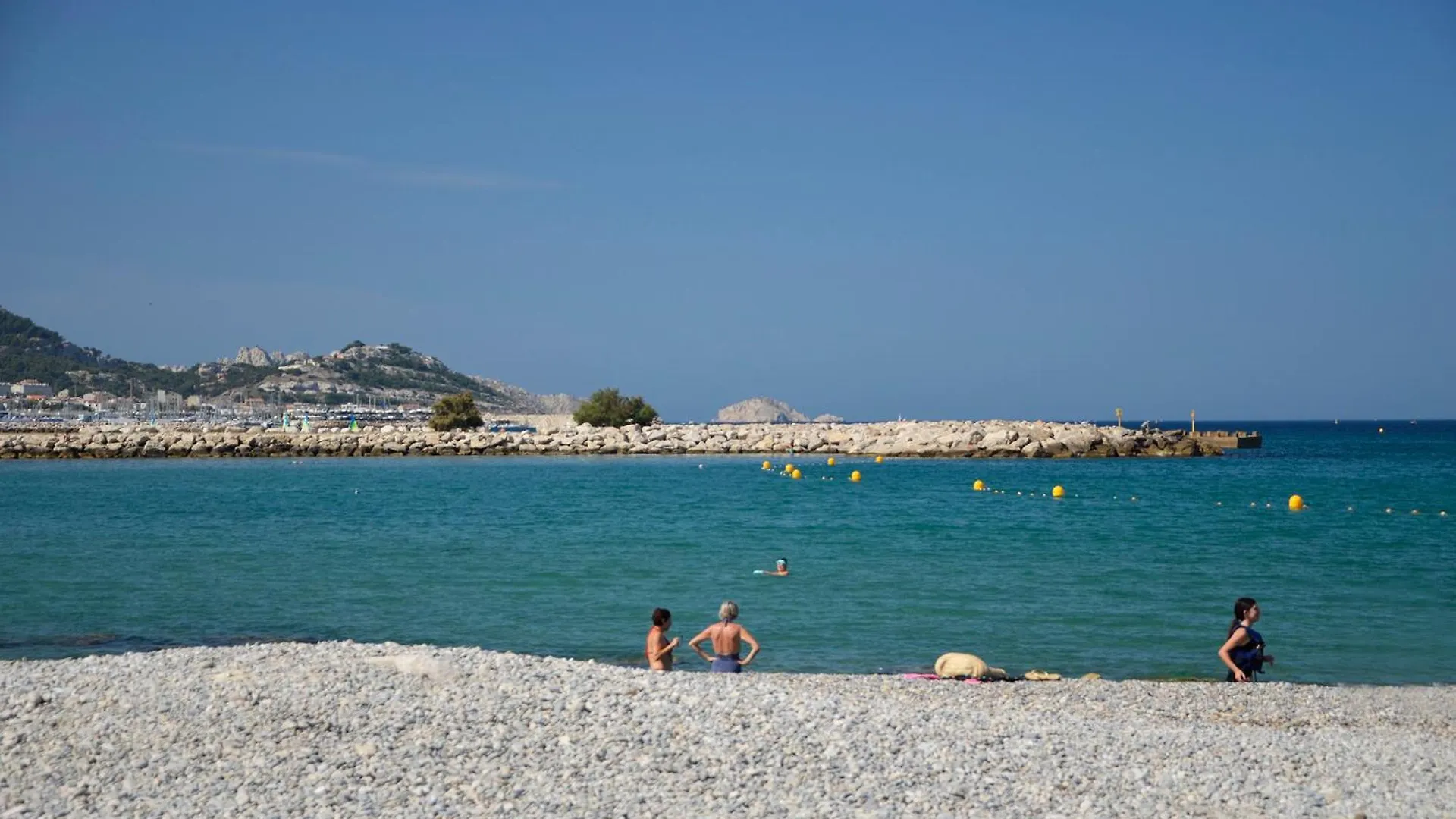 Апарт-отель Bord De Mer! Studio Terrasse ,Prado Plage Марсель